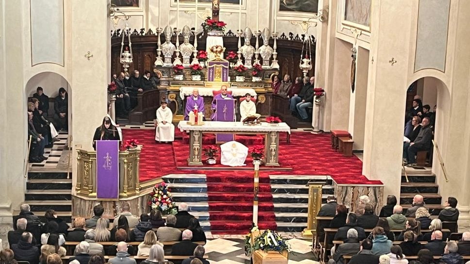 L’ultimo saluto ad Amana Volpi