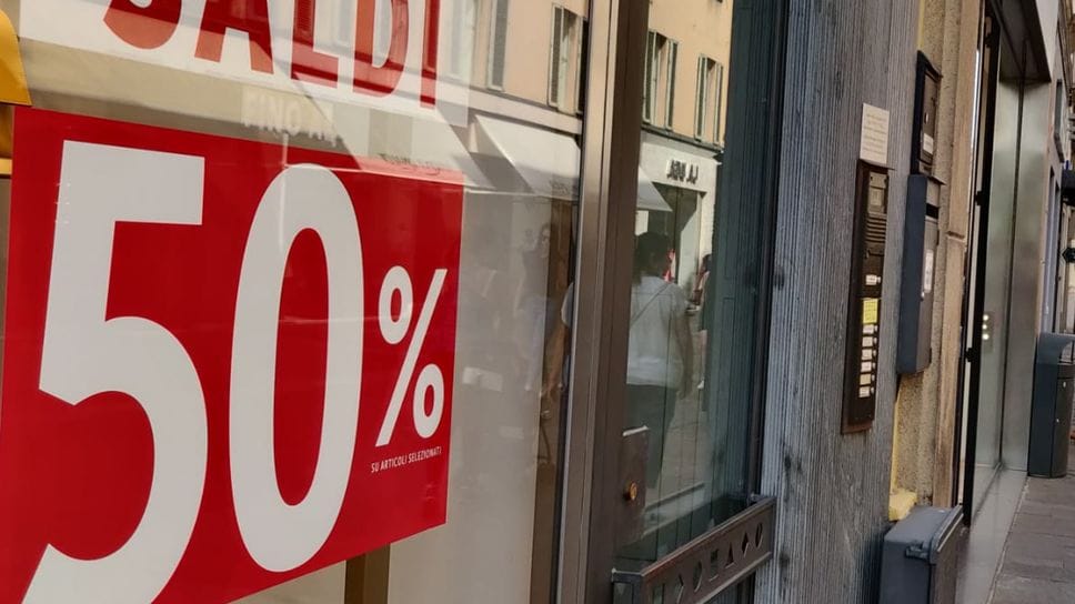 Vetrofania con il 50% di sconto