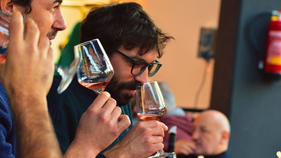 Alcuni momenti della passata edizione di «Vite in libertà» la fiera dei piccoli vignaioli indipendenti che si svolge al Bopo di Ponteranica il 13 e il 14 dicembre