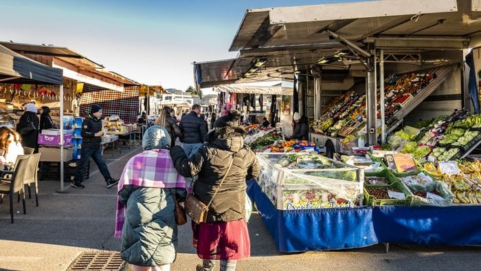mercati in crisi in 10 anni nella bergamasca ha chiuso il 30 delle attivit224