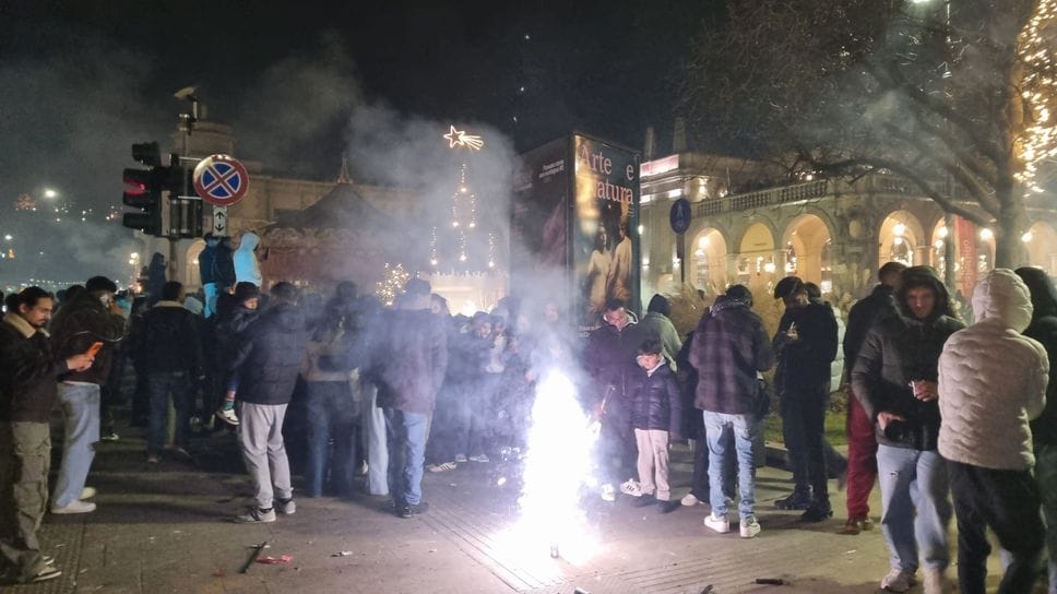 Folla in Porta Nuova