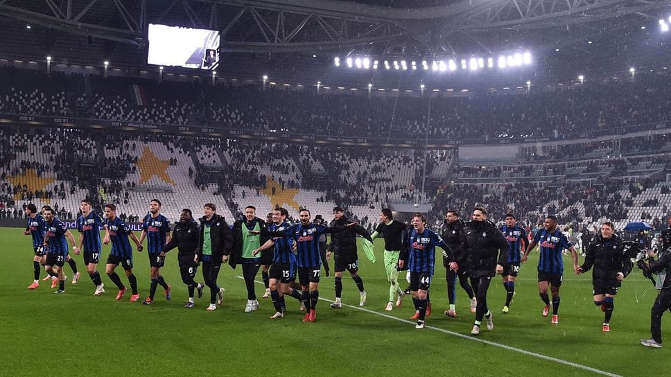 L’esultanza della squadra dopo il 4-0 rifilato alla Juventus, una delle serate più iconiche del 2025