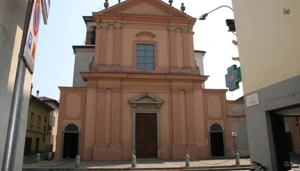 Il centro di Misano Gera d’Adda: Pietro Sala si è sentito male mentre andava a prendere il pane il 31 dicembre