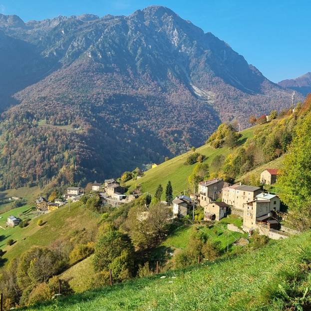 Cantello in veste autunnale