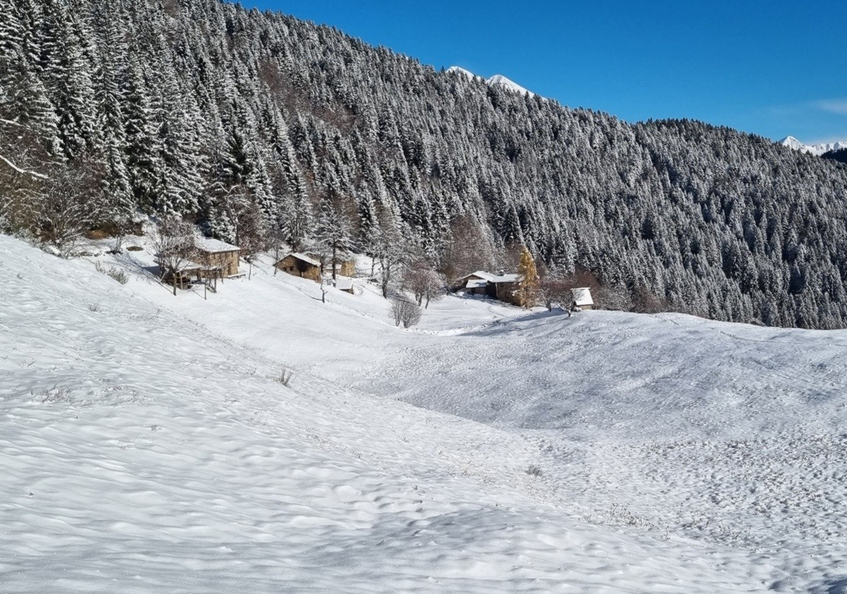 Le baite della Pigolotta in veste invernale