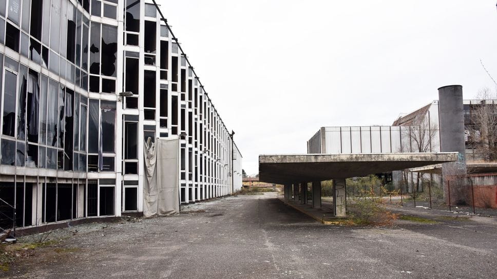 Uno degli edifici della ex Reggiani