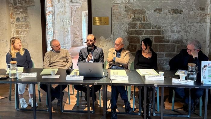 Bollette, raccolta fondi per famiglie in difficoltà, in arrivo anche il tutor