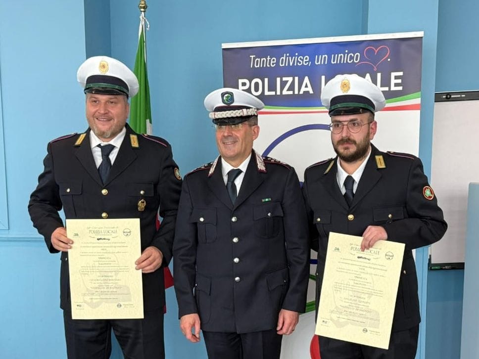 Ai lati, Maddaloni e Angelini