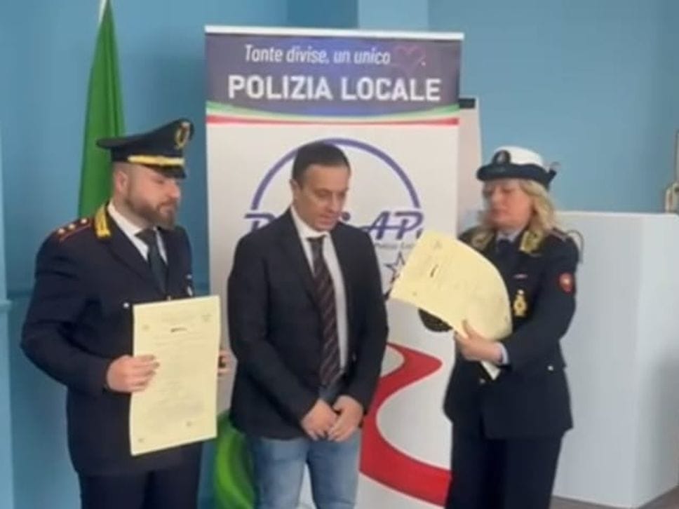 Ai lati, Perasole e Cottini