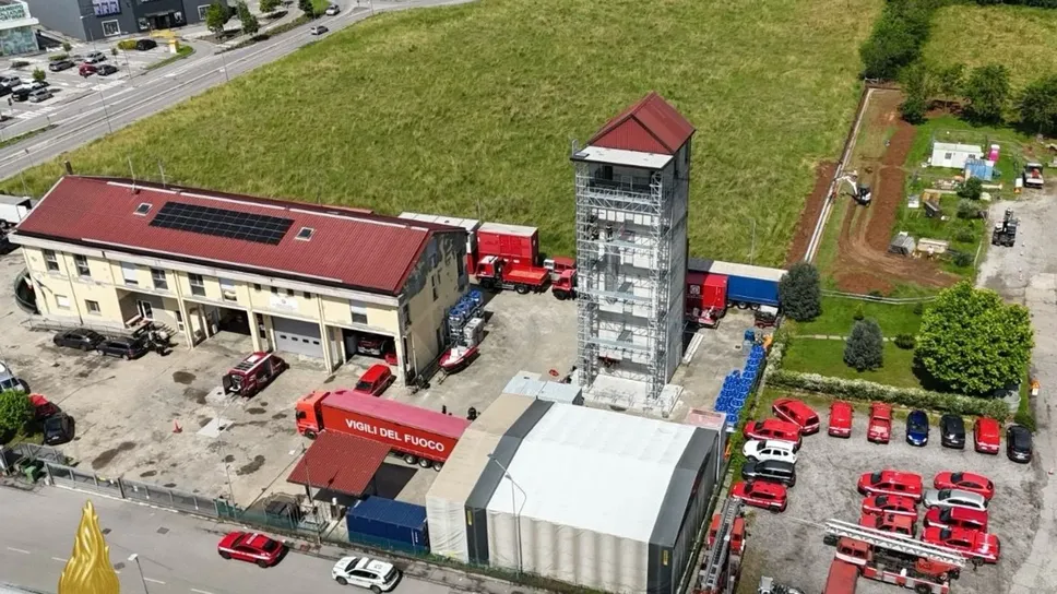 La nuova struttura realizzata di fronte al castello, tra la caserma di Dalmine e il centro di addestramento La nuova struttura realizzata di fronte al castello, tra la caserma di Dalmine e il centro di addestramento
