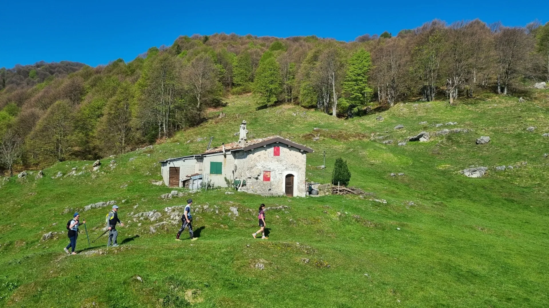 https://storage.ecodibergamo.it/media/photologue/2025/5/8/photos/il-borgo-di-alino-uno-scrigno-di-storie-da-raccontare-e-meraviglie-da-scoprire_fef7f43e-2bea-11f0-a085-40548a8f6d19_1920_1080.webp