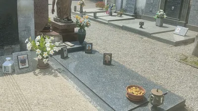 https://storage.ecodibergamo.it/media/photologue/2025/6/15/photos/cache/misano-nuovo-colpo-al-cimitero-rubata-unaltra-statua_60d1cabc-4965-11f0-afaf-a088e93b9102_1920_1080_display.webp
