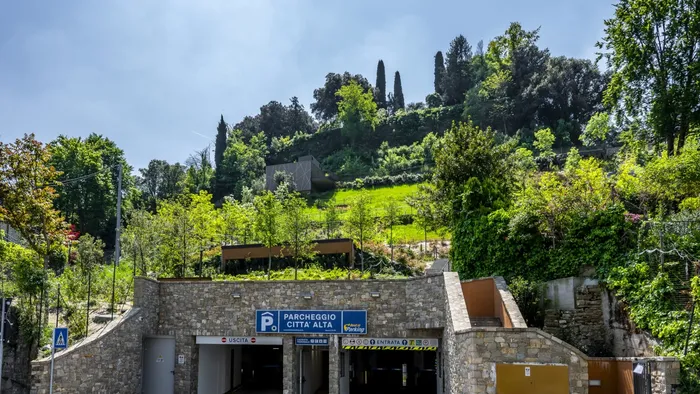 Parcheggio della Fara in Città Alta, da luglio ridotta la tariffa oraria nei giorni feriali Parcheggio della Fara in Città Alta, da luglio ridotta la tariffa oraria nei giorni feriali