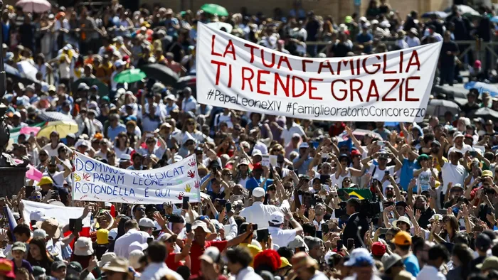 Famiglia e Chiesa: Un'Alleanza Sacra per Trasmettere la Fede alle Nuove Generazioni