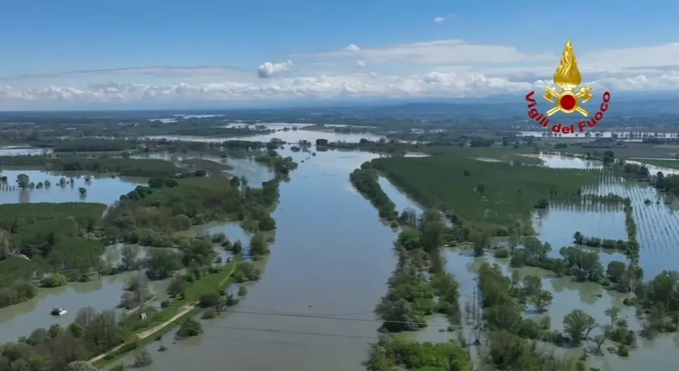 Un frame di un video con il drone
