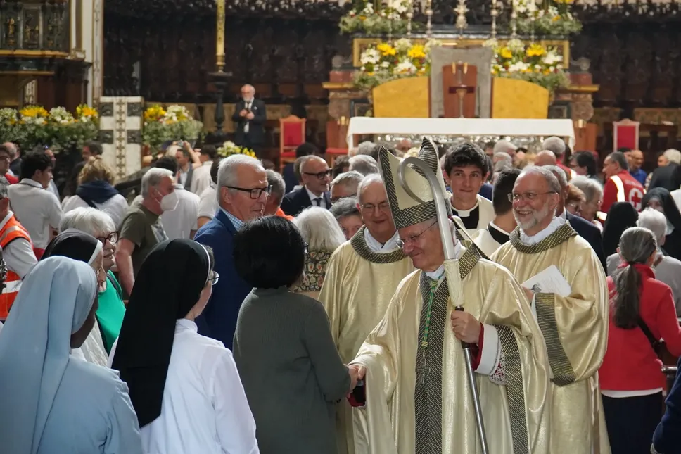 Monsignor Francesco Beschi nel giorno dei festeggiamenti per il suo 50° anniversario di ordinazione Monsignor Francesco Beschi nel giorno dei festeggiamenti per il suo 50° anniversario di ordinazione