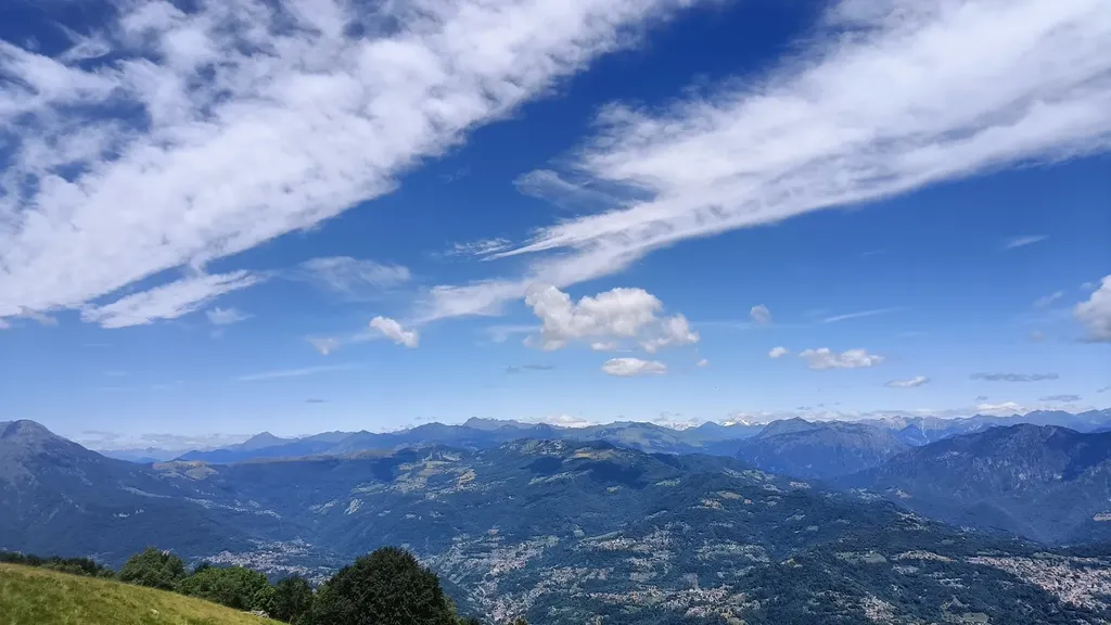 Azzurro intenso