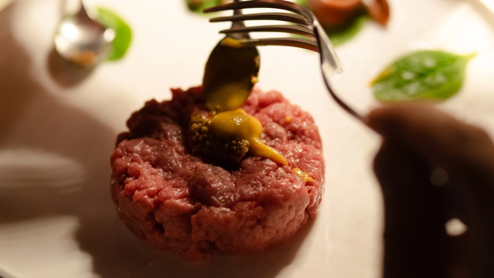 https://storage.ecodibergamo.it/media/photologue/2025/7/14/photos/da-vistro-wine-amp-bistro-per-una-degustazione-speciale_e1093032-6097-11f0-83bc-1f81b73d2d8d_1920_1080.webp