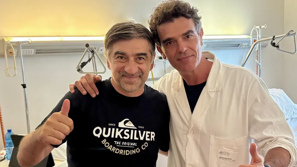 Ivan Juric con il dottor Davide Panciera durante il ricovero al Bolognini di Seriate. L’allenatore nerazzurro è stato dimesso dall’ospedale Bolognini, nel pomeriggio di mercoledì 16 luglio e venerdì o sabato sarà a Zingonia a dirigere l’allenamento Ivan Juric con il dottor Davide Panciera durante il ricovero al Bolognini di Seriate. L’allenatore nerazzurro è stato dimesso dall’ospedale Bolognini, nel pomeriggio di mercoledì 16 luglio e venerdì o sabato sarà a Zingonia a dirigere l’allenamento