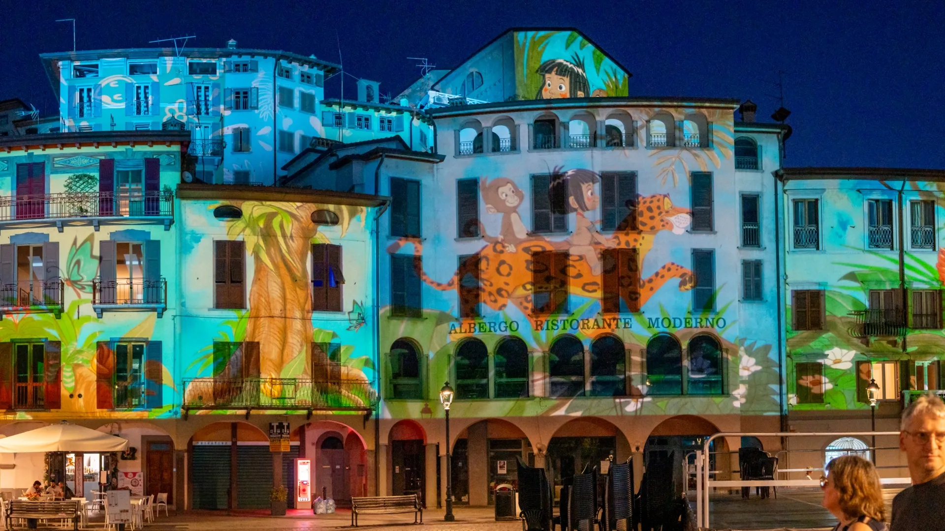 https://storage.ecodibergamo.it/media/photologue/2025/7/16/photos/lovere-il-borgo-della-luce-sui-muri-il-meglio-dal-mondo-dellanimazione_35d2c16c-6216-11f0-83bc-1f81b73d2d8d_1920_1080.webp