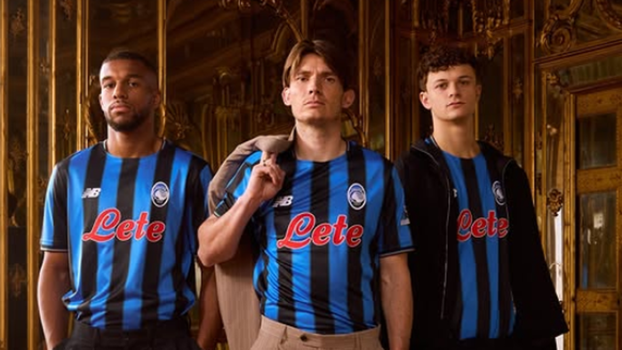 Atalanta, ecco la nuova maglia. «All’insegna della tradizione e dell’innovazione» Foto Atalanta, ecco la nuova maglia. «All’insegna della tradizione e dell’innovazione» Foto