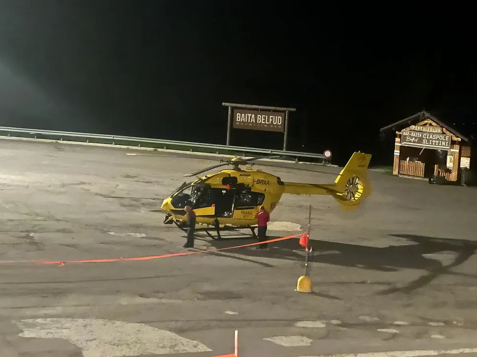 L’elicottero atterrato nel piazzale di Foppolo per socorrere Roberto Arizzi giovedì 17 luglio verso le 22