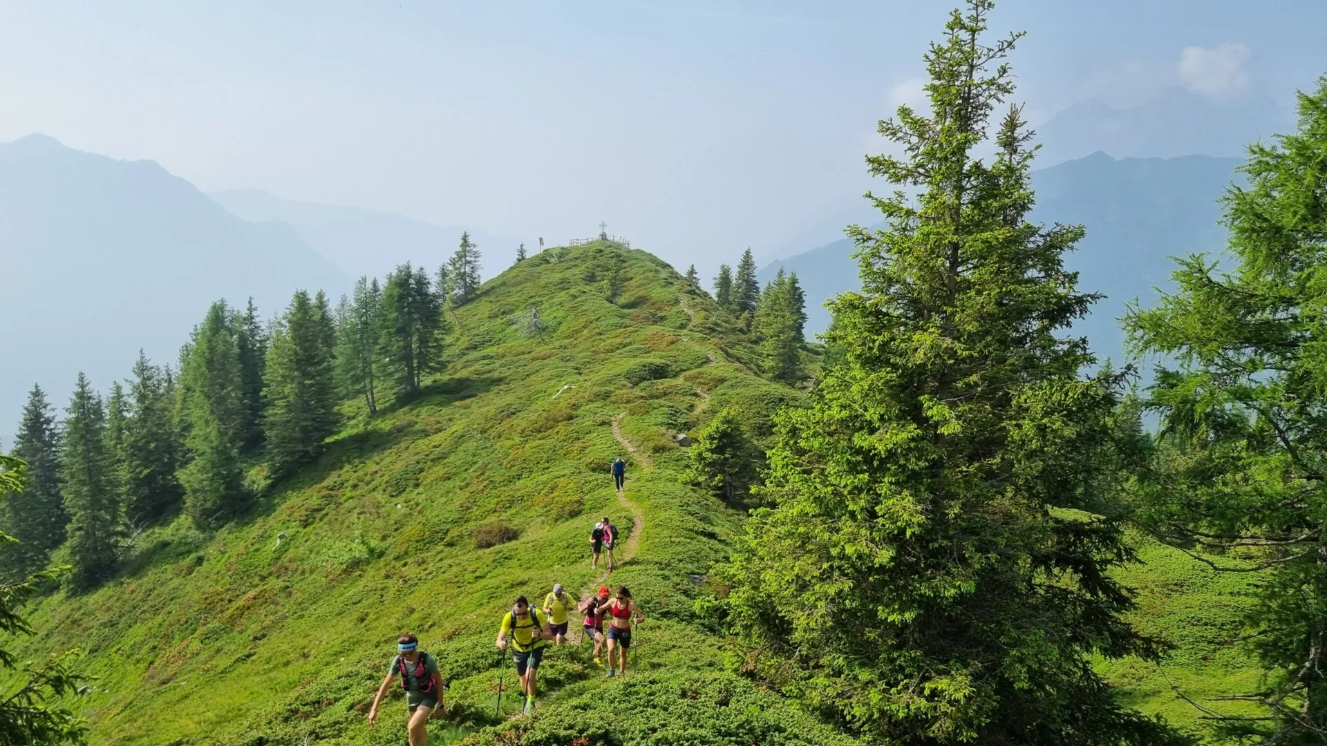 https://storage.ecodibergamo.it/media/photologue/2025/7/19/photos/alla-scoperta-delle-orobie-meno-battute-unescursione-da-valgoglio-al-monte-del_9d70b03e-63c1-11f0-83bc-1f81b73d2d8d_1920_1080.webp