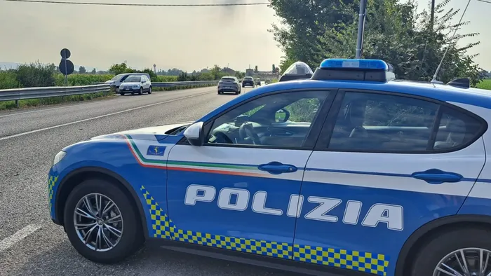 https://storage.ecodibergamo.it/media/photologue/2025/7/19/photos/cache/incidente-nella-notte-a-isso-morto-un-uomo-di-51-anni_3027d57e-647b-11f0-83bc-1f81b73d2d8d_1920_1080_v3_large_16_9.webp