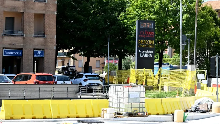 La denuncia: «I troppi cantieri nella Bergamasca penalizzano i negozi. Sgravi sui tributi»