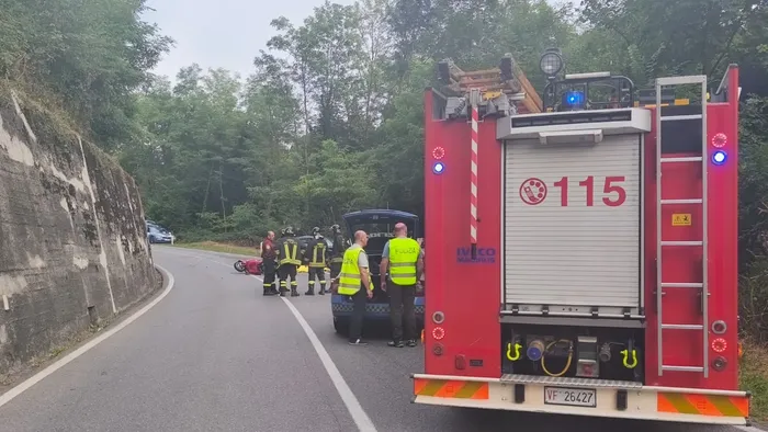 maxi schianto a solto collina morto un motociclista di 56 anni