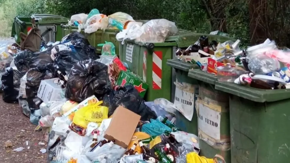 Rifiuti abbandonati alla Penisola sull’Adda