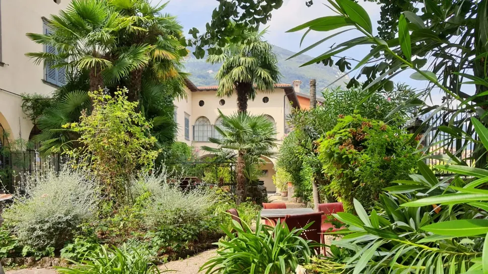 Uno scorcio di Villa Fenaroli a Tavernola