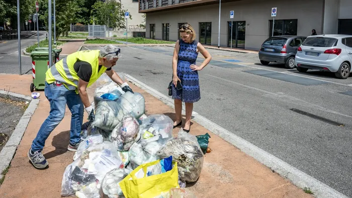 A Bergamo giro di vite sull’abbandono rifiuti. Controlli triplicati, 4 multe al giorno A Bergamo giro di vite sull’abbandono rifiuti. Controlli triplicati, 4 multe al giorno