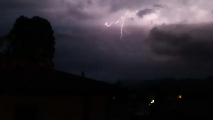 https://storage.ecodibergamo.it/media/photologue/2025/7/21/photos/cache/temporali-e-raffiche-di-vento-in-bergamasca-frana-a-san-paolo-dargon-chiusa-l_754dc7a0-660e-11f0-8888-5640fb62cdf0_1920_1080_v3_large_16_9.webp