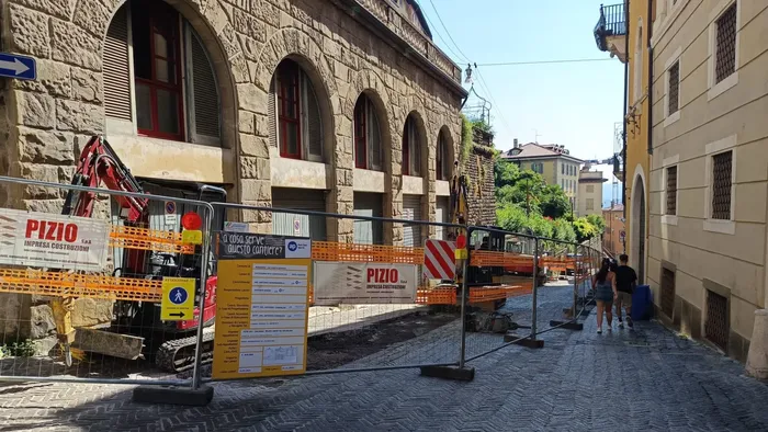 https://storage.ecodibergamo.it/media/photologue/2025/7/23/photos/cache/lavori-alla-rete-del-gas-via-porta-dipinta-chiusa-4-mesi_23de0300-6797-11f0-8888-5640fb62cdf0_1920_1080_v3_large_16_9.webp