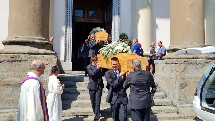 https://storage.ecodibergamo.it/media/photologue/2025/7/24/photos/cache/a-calolziocorte-lultimo-saluto-ai-coniugi-morti-nellincidente-a-monte-marenzo_692afe2e-68a3-11f0-8888-5640fb62cdf0_1920_1080_v3_large_16_9.webp
