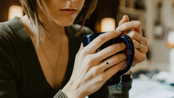 https://storage.ecodibergamo.it/media/photologue/2025/7/24/photos/cache/neet-in-calo-per-la-prima-volta-tra-le-donne-solo-il-103_c5c485d8-687b-11f0-8888-5640fb62cdf0_1920_1080_v3_large_16_9.webp