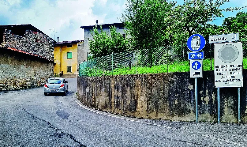 L’antenna è prevista in via del Castello, area nel perimetro del Parco dei Colli L’antenna è prevista in via del Castello, area nel perimetro del Parco dei Colli