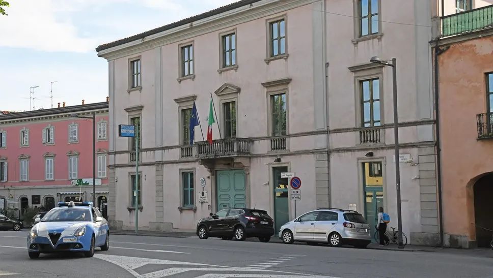 Sullo scippo dell’orologio indaga il Commissariato