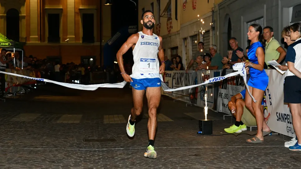L’arrivo vincente di Ahmed Ouhda alla Corrida di San Lorenzo del 2024