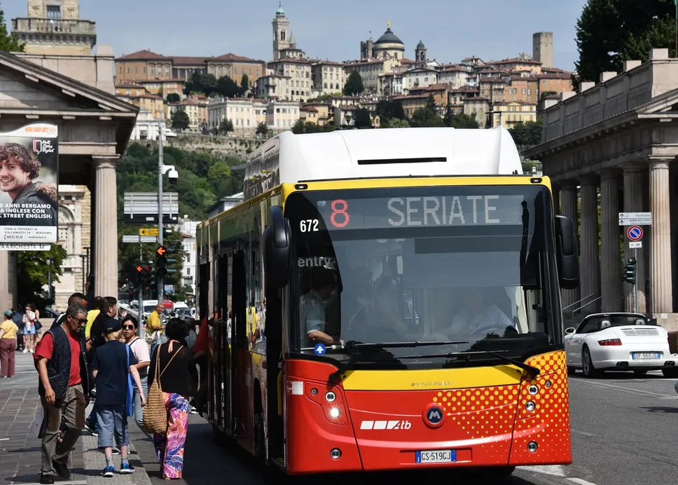 Un autobus di Atb in Porta Nuova