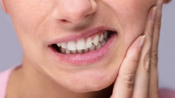 https://storage.ecodibergamo.it/media/photologue/2025/7/29/photos/cache/la-sensibilita-dentale-non-va-in-vacanza-ecco-cosa-ce-da-sapere_9870de00-6b0b-11f0-8888-5640fb62cdf0_1920_1080_v3_large_16_9.webp