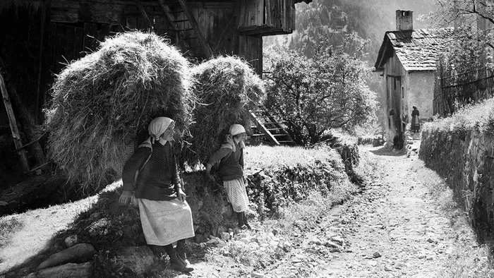 https://storage.ecodibergamo.it/media/photologue/2025/7/30/photos/cache/contadine-sciatrici-e-pioniere-del-turismo-nellalbum-la-montagna-al-femminile_3f105d3e-6cb1-11f0-84d1-1a4cf007d5b9_1920_1080_v3_large_16_9.webp