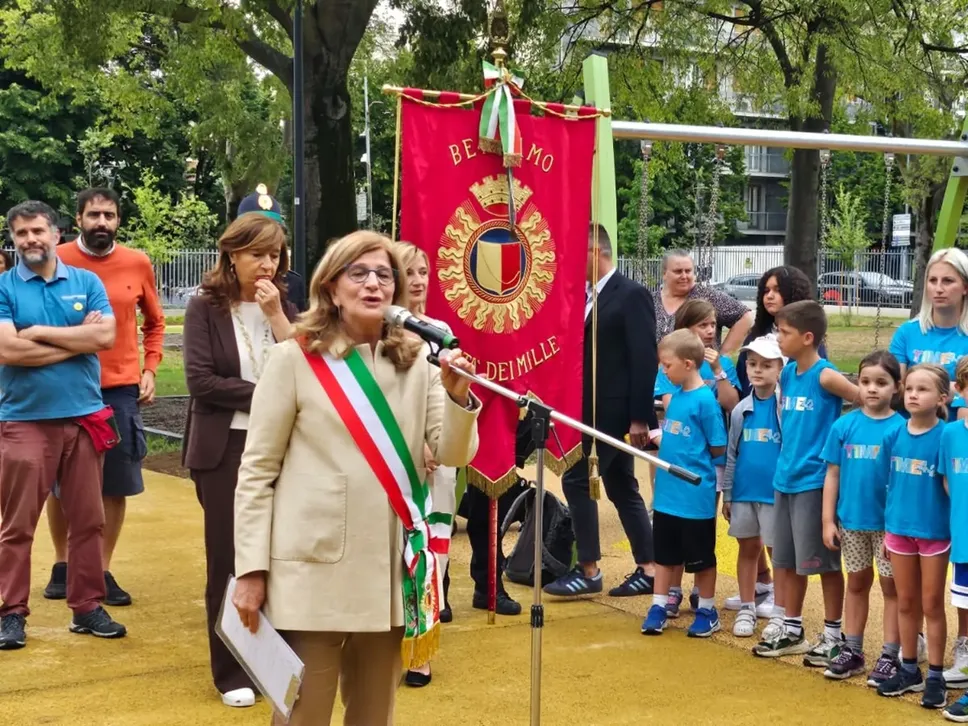 La sindaca Elena Carnevali