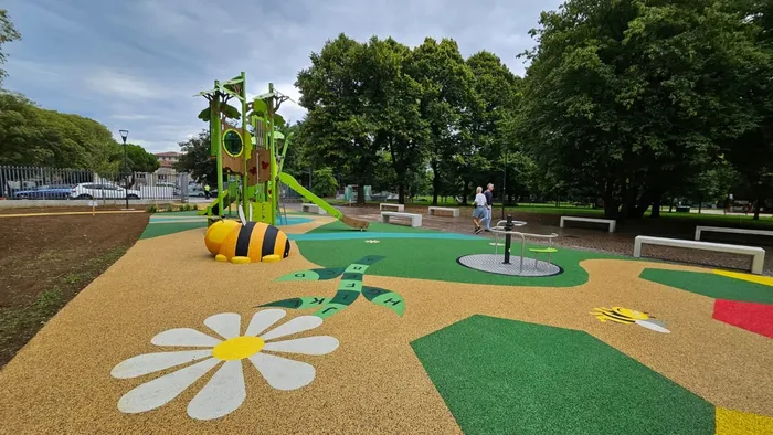 Malpensata, al posto del vecchio parcheggio ecco un nuovo parco per tutte le età   Foto e video