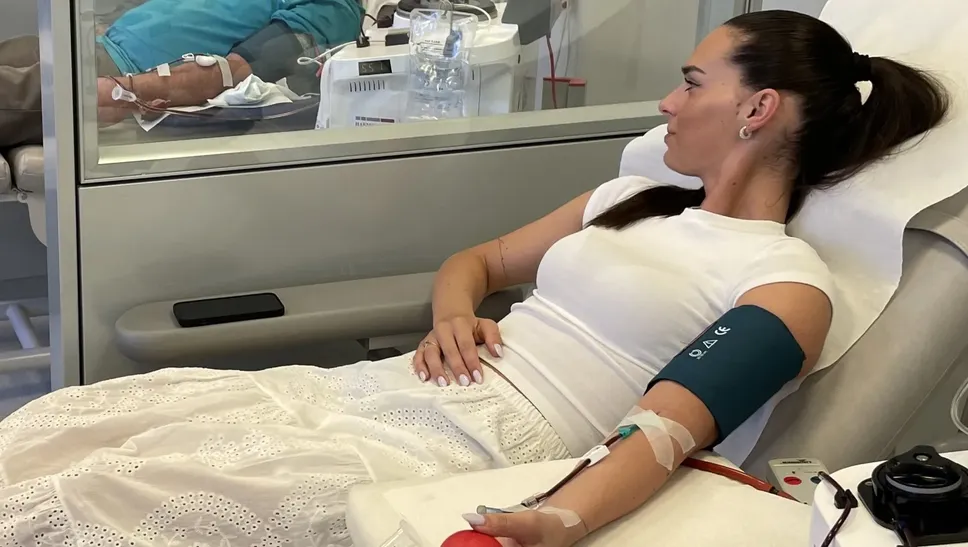 Martina Bravi durante la donazione al «Papa Giovanni» Martina Bravi durante la donazione al «Papa Giovanni»