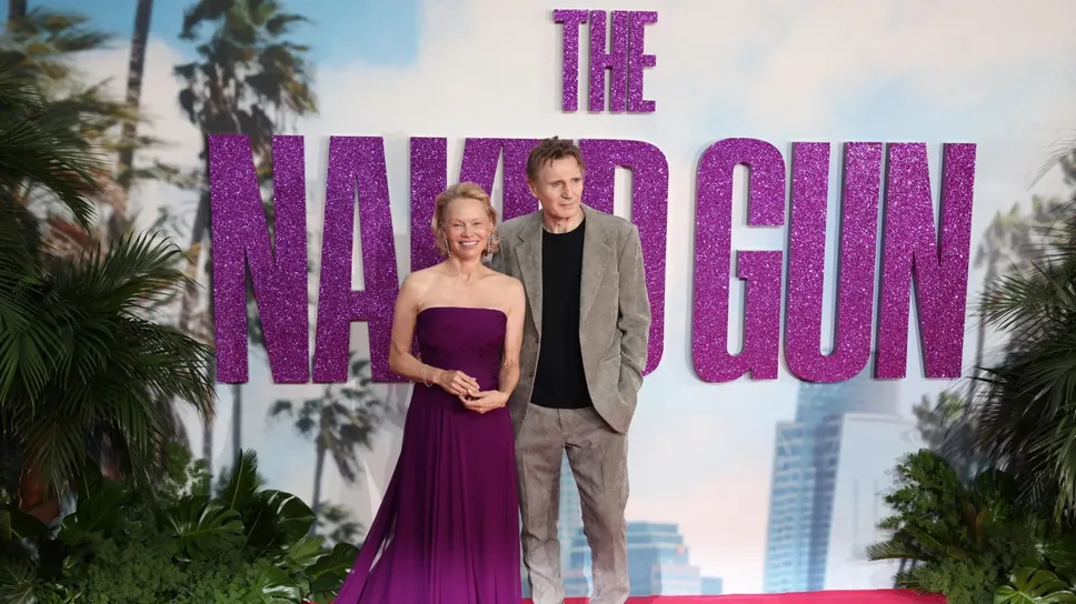 Liam Neeson e Pamela Anderson alla presentazione di «Una pallottola spuntata» Liam Neeson e Pamela Anderson alla presentazione di «Una pallottola spuntata»