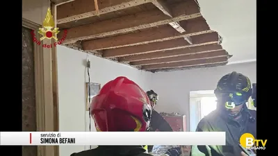 https://storage.ecodibergamo.it/media/photologue/2025/7/7/photos/cache/via-quarenghi-tragedia-sfiorata-anziana-resta-sepolta-sotto-il-soffitto_cc2972e2-5b53-11f0-890a-e25b484bdf7d_display.webp