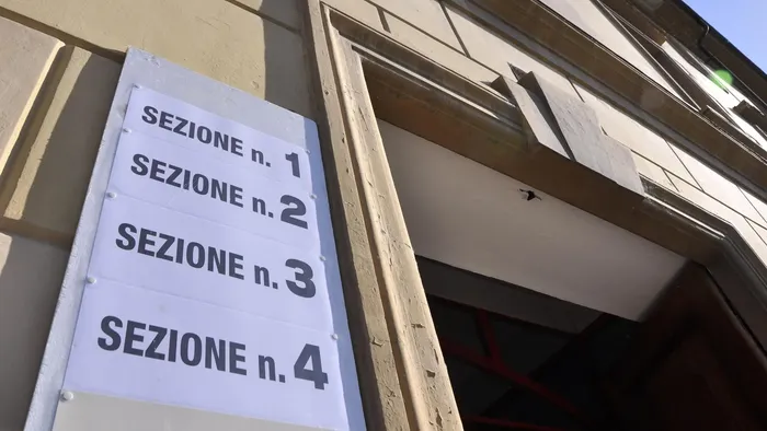 https://storage.ecodibergamo.it/media/photologue/2025/8/1/photos/cache/la-sentenza-di-conte-pd-piu-vicino-ma-per-ora_fa28616a-6eab-11f0-84d1-1a4cf007d5b9_1920_1080_v3_large_16_9.webp
