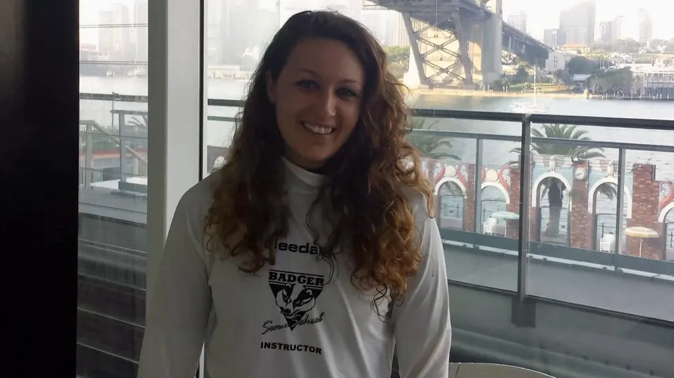 Alice Oldoni, 38 anni di Mozzanica, vive e lavora dal 2013 in Australia: insegnante precaria in Italia oggi è docente di una scuola bilingue a Sydney. Durante i primi anni oltreoceano ha lavorato come bagnino Alice Oldoni, 38 anni di Mozzanica, vive e lavora dal 2013 in Australia: insegnante precaria in Italia oggi è docente di una scuola bilingue a Sydney. Durante i primi anni oltreoceano ha lavorato come bagnino
